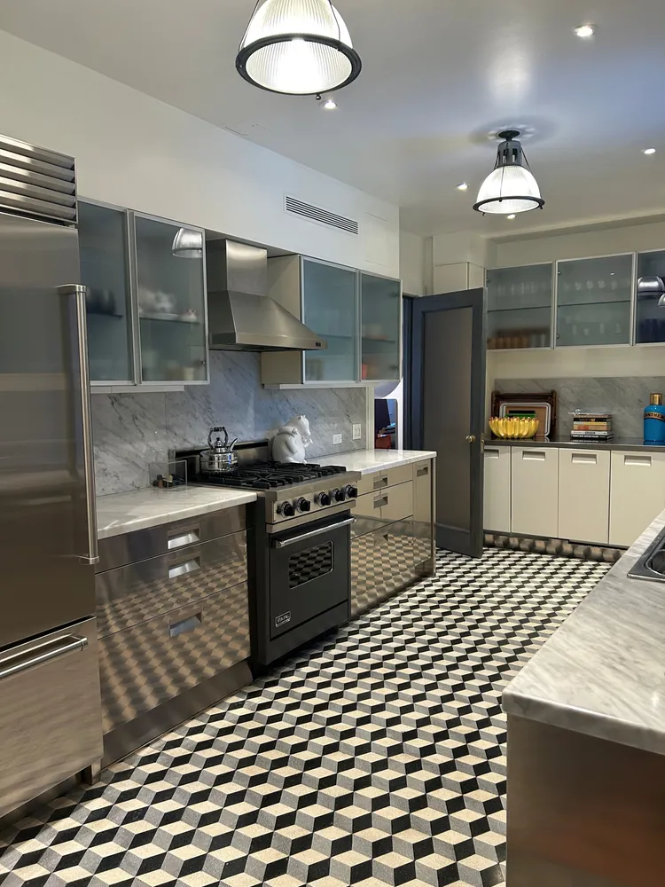 $28,000 | 40 East 62nd Street, Unit 6E | Lenox Hill