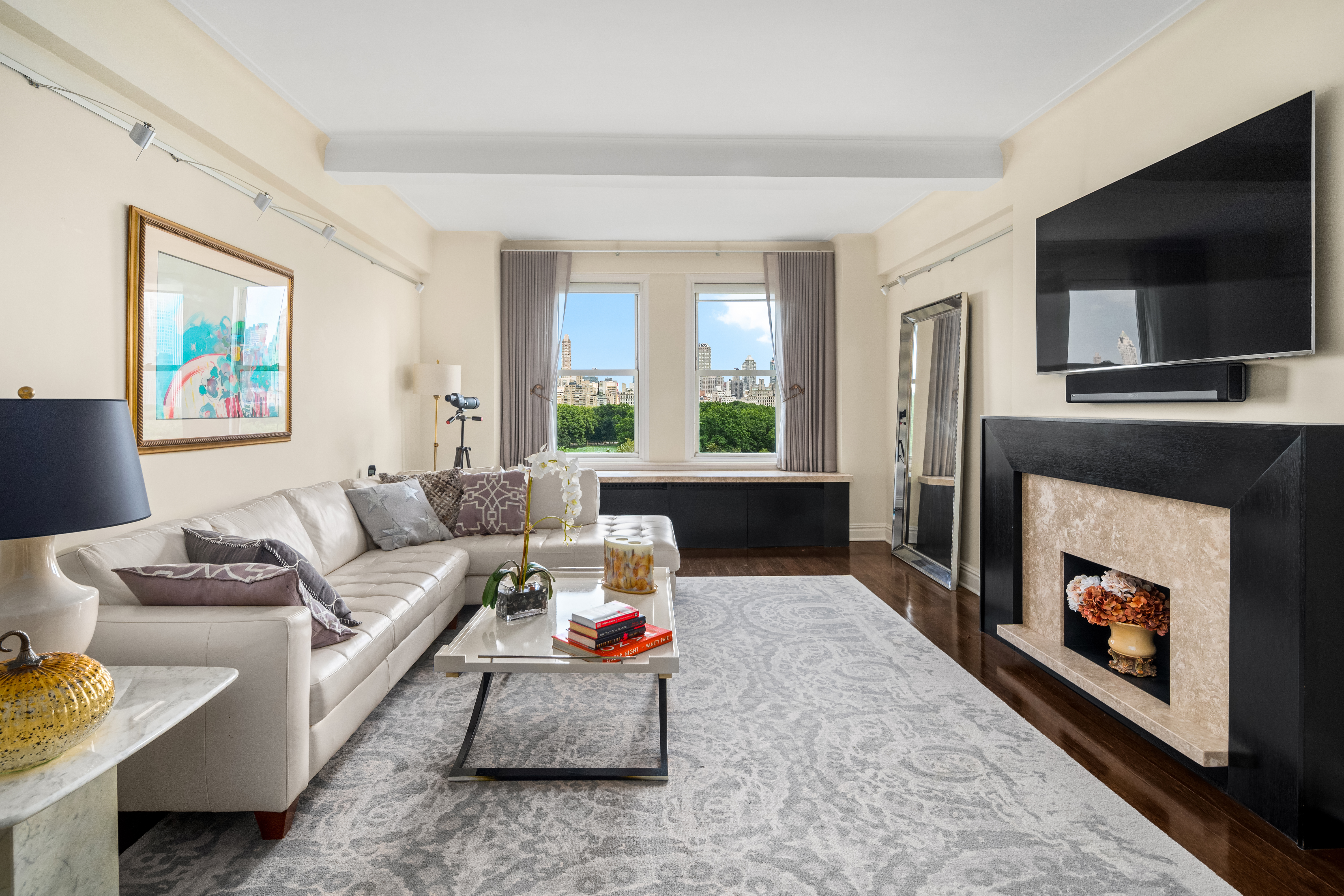 65 Central Park West, Unit 10E Manhattan, NY 10023 - Photo 1 of 12