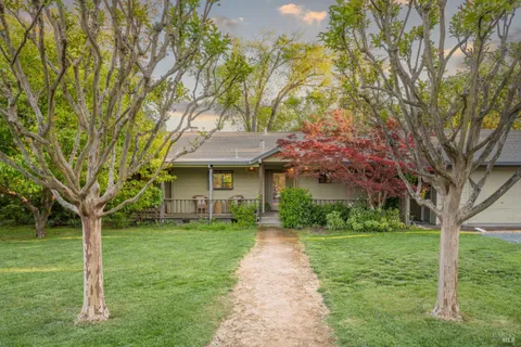 $2,450,000 | 18320-18330 Carriger Road, Sonoma, CA 95476