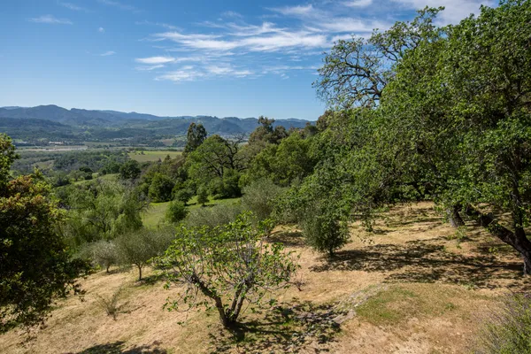 $1,695,000 | 1163 Mountain Pine Road, Cloverdale, CA 95425