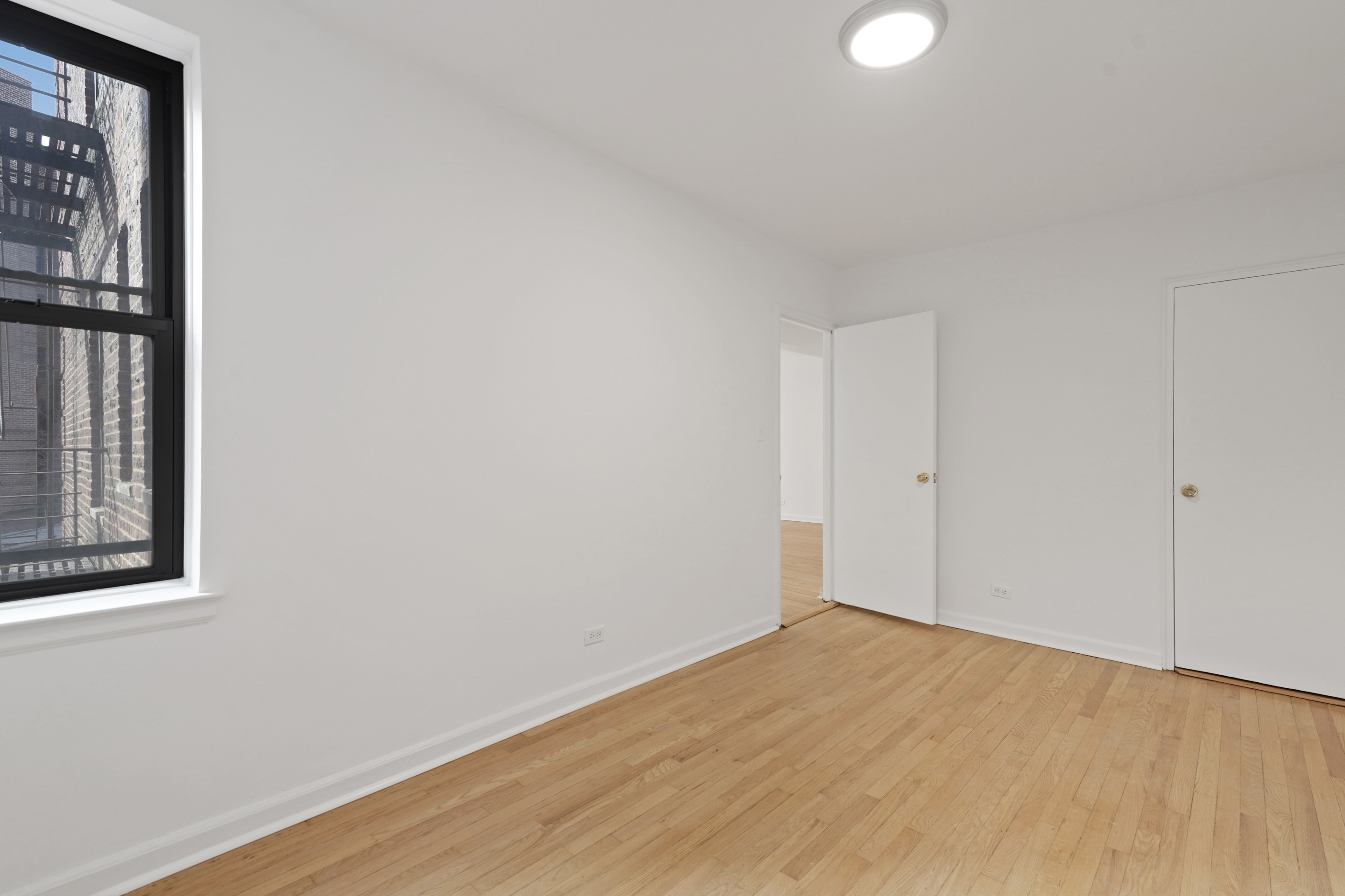 445 West 240th Street, Unit 3A Bronx, NY 10463 - Photo 14 of 36 Gallery Image 14