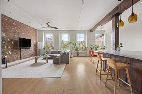 $3,395,000 | 468 West Broadway, Unit 5F | SoHo