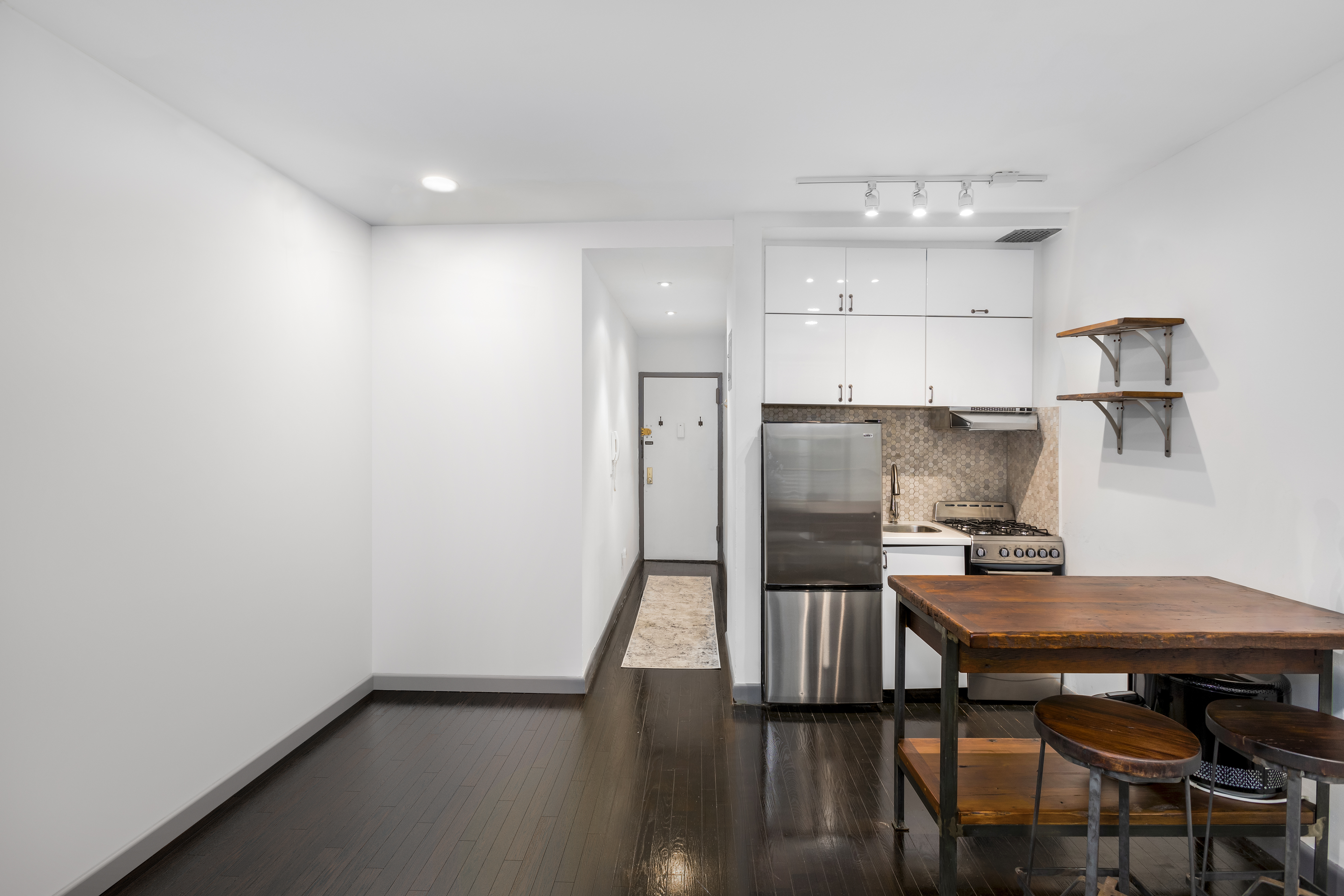 57 Thompson Street, Unit 2B Manhattan, NY 10012 - Photo 6 of 10