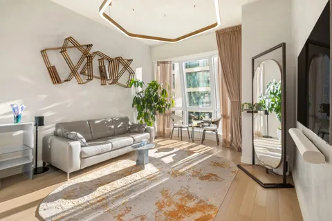 $10,000 | 515 West 18th Street, Unit 509 | Chelsea