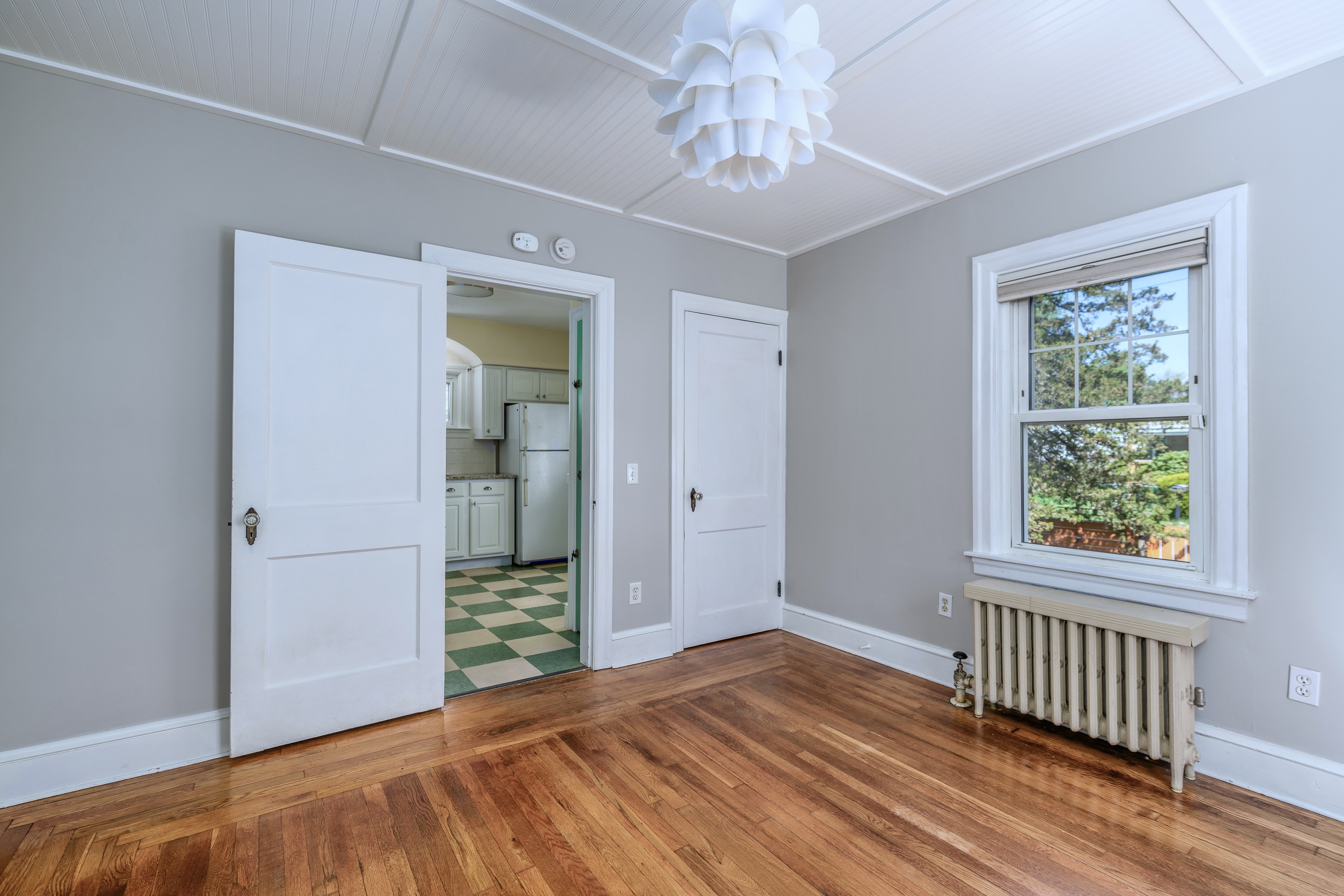 31 Errol Street Warwick, RI 02888 - Photo 17 of 38