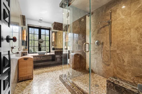 $7,495,000 | 26 Old Gulph Road, Gladwyne, PA 19035