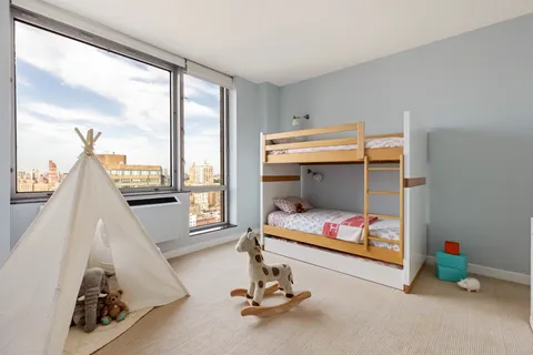 $7,500,000 | 1965 Broadway, Unit 29E | Upper West Side