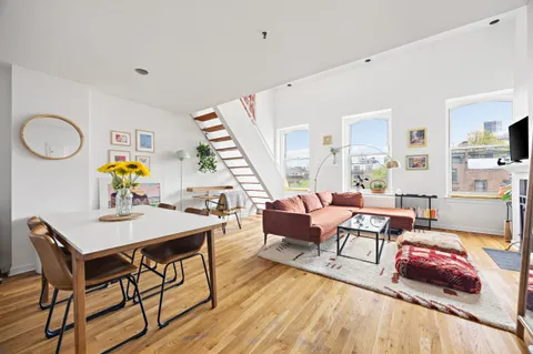 $895,000 | 124 Atlantic Avenue, Unit A4H | Cobble Hill