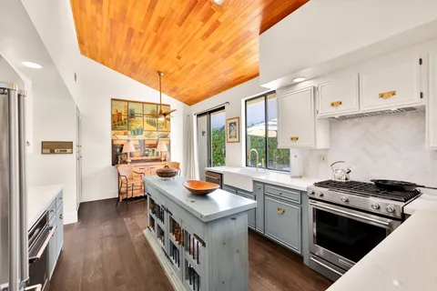 $1,235,000 | 5 Vista Loma Drive, Rancho Mirage, CA 92270