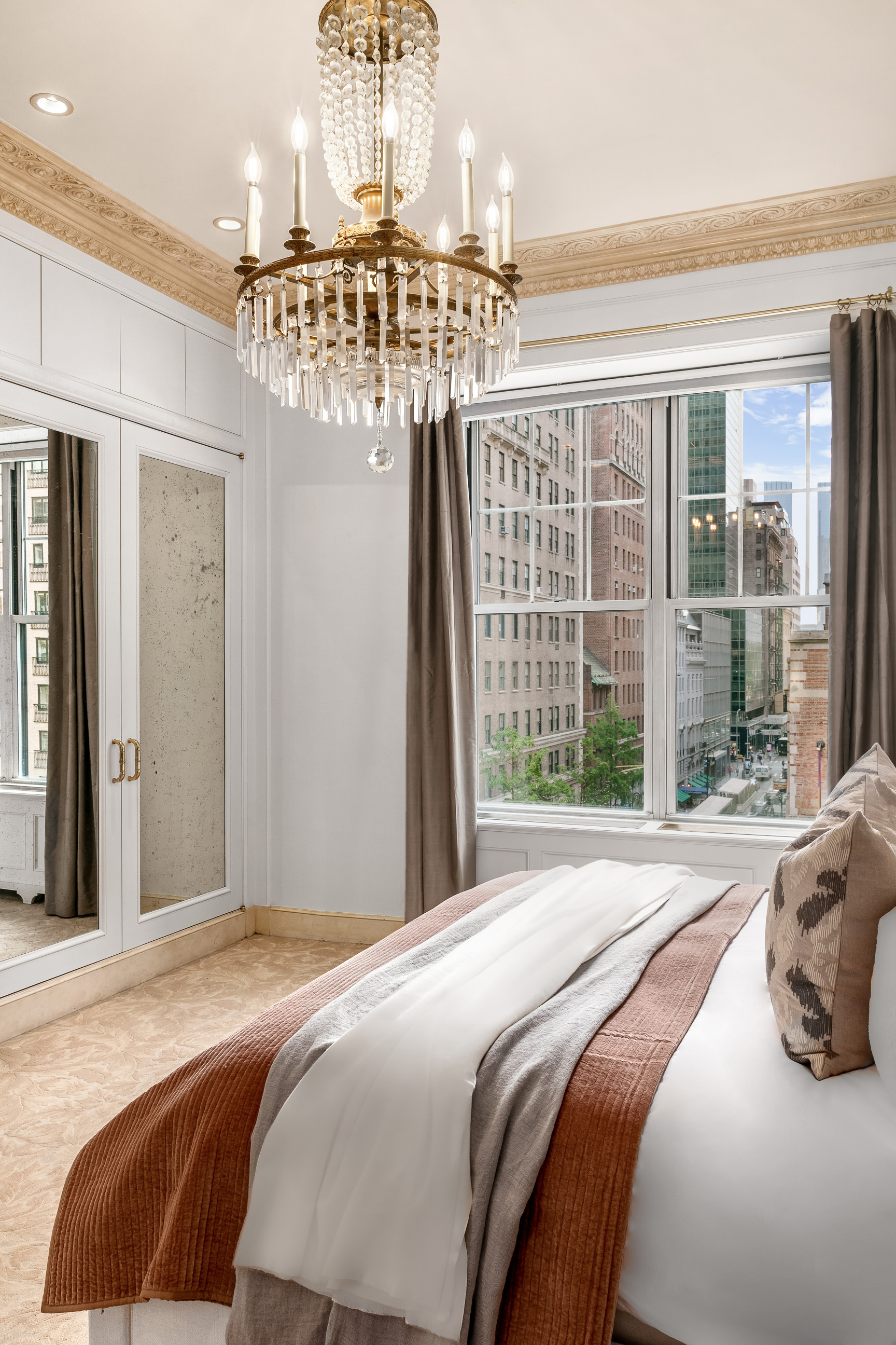 521 Park Avenue, Unit 5BC Manhattan, NY 10065 - Photo 17 of 34