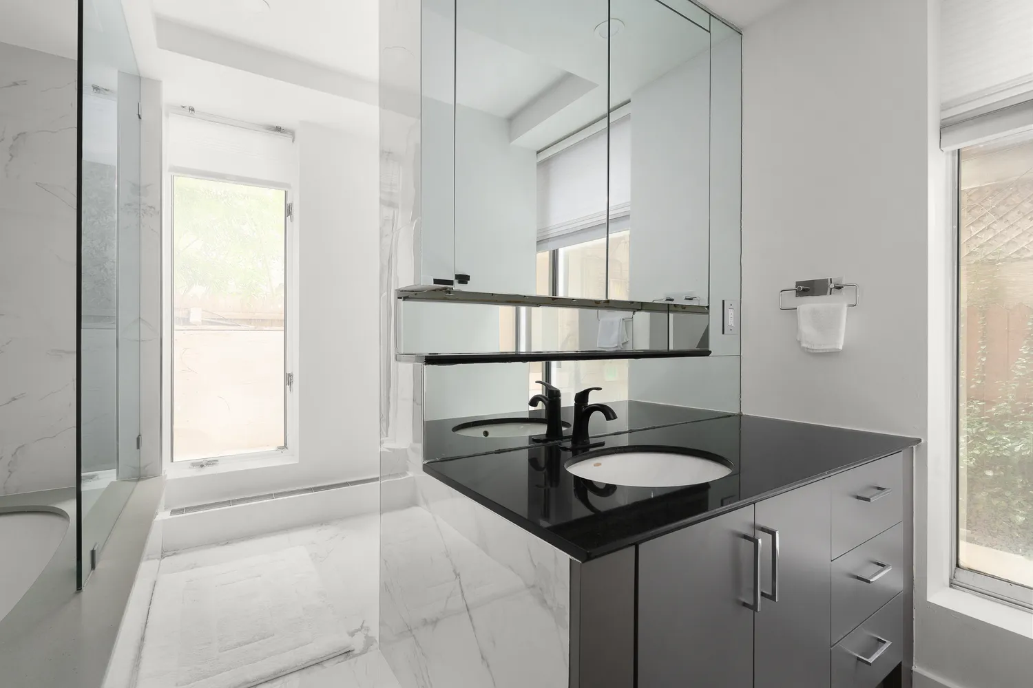 $18,000 | 16 East 77th Street, Unit G | Lenox Hill