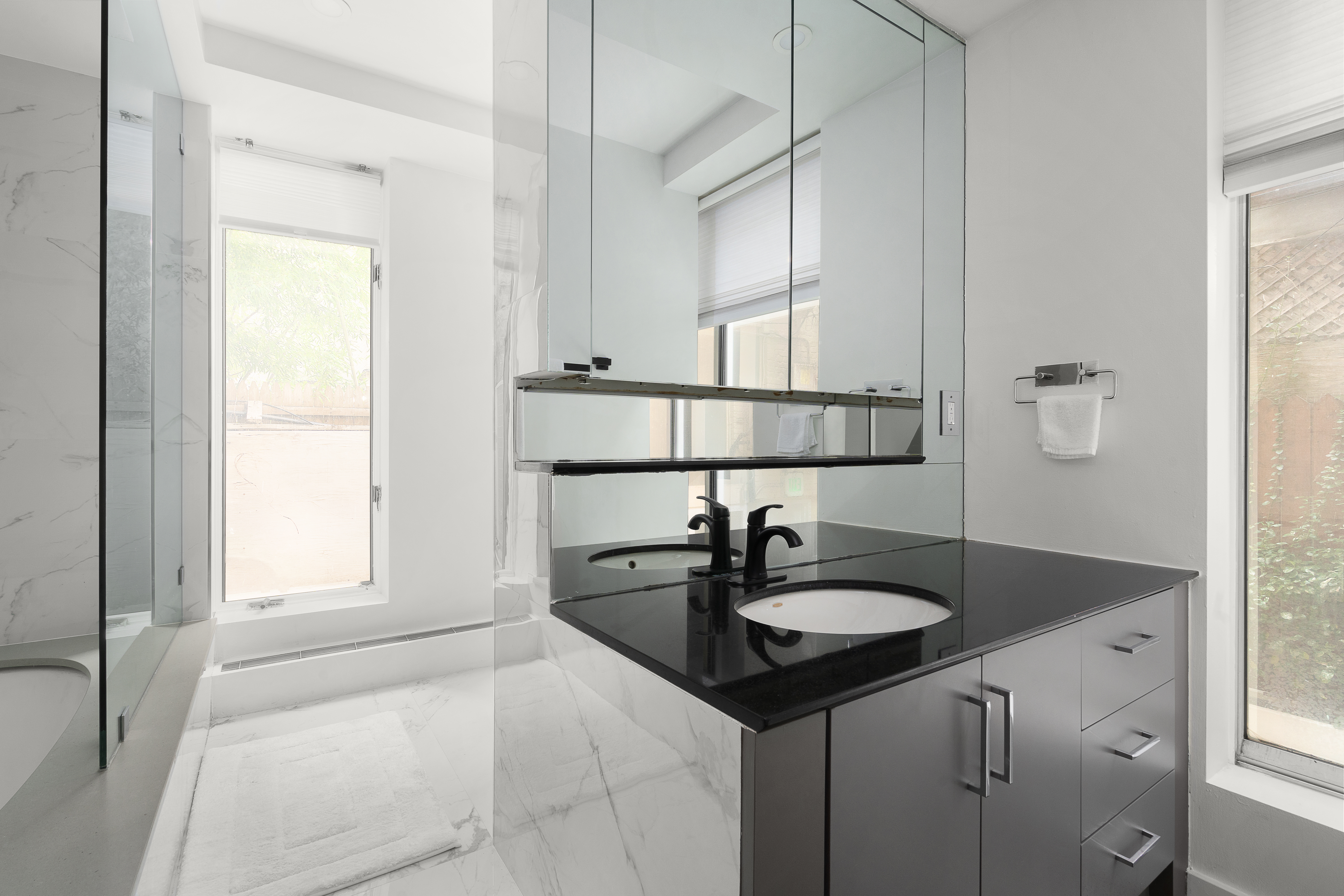 16 East 77th Street, Unit G Manhattan, NY 10075 - Photo 9 of 12