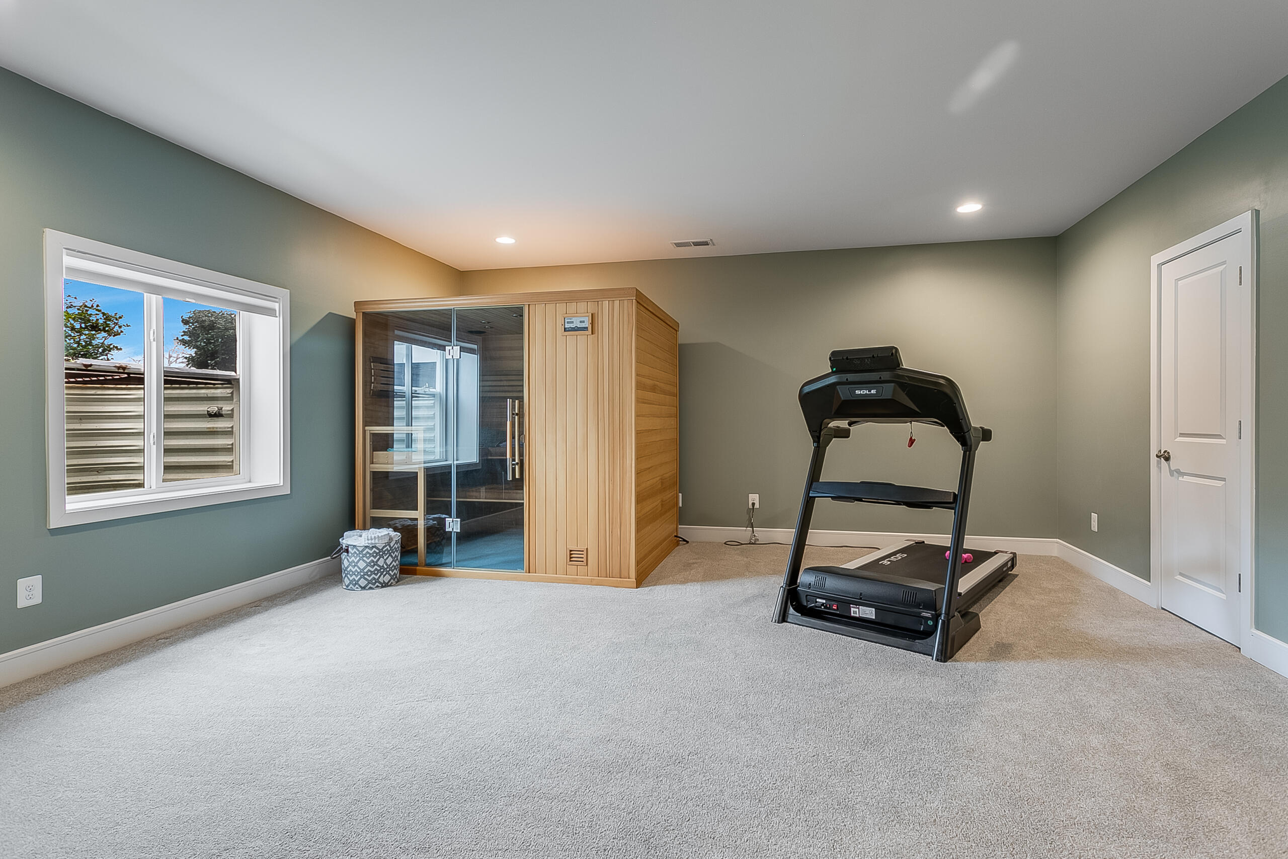 1011 Justinian Street Leesburg, VA 20175 - Photo 44 of 56 a view of a room with gym equipment