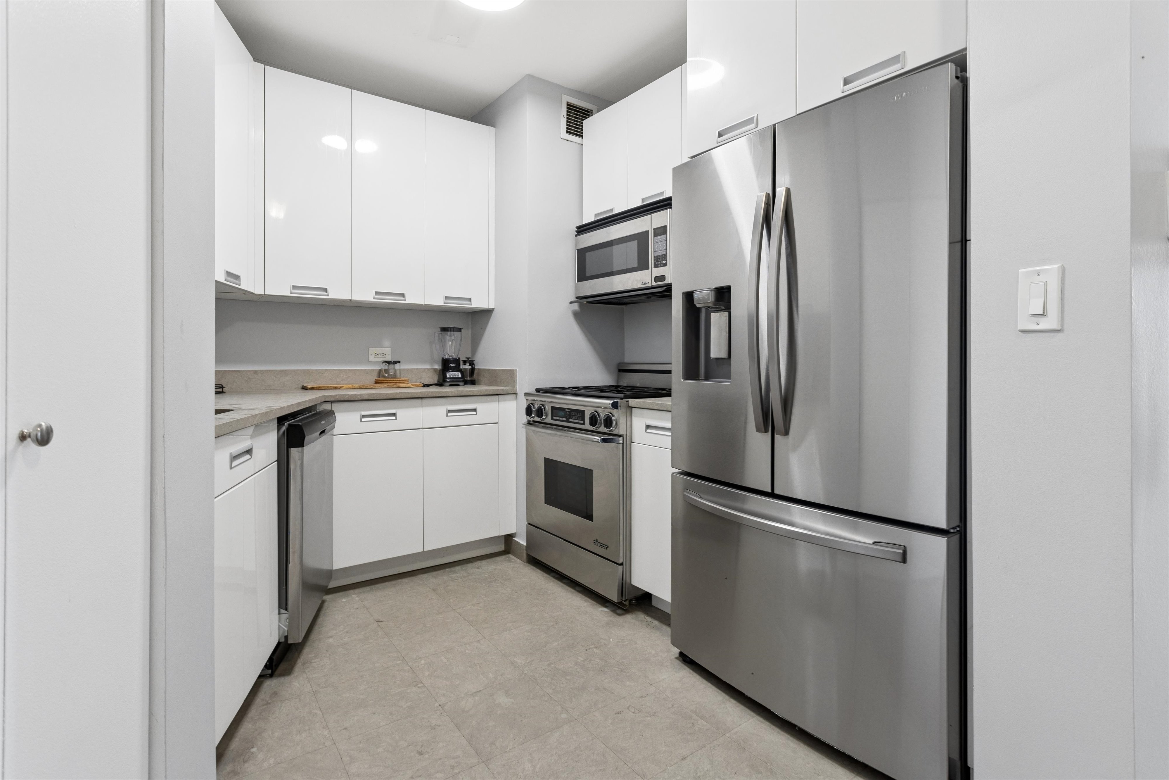 99 John Street, Unit 1413 Manhattan, NY 10038 - Photo 4 of 20 Gallery Image 4
