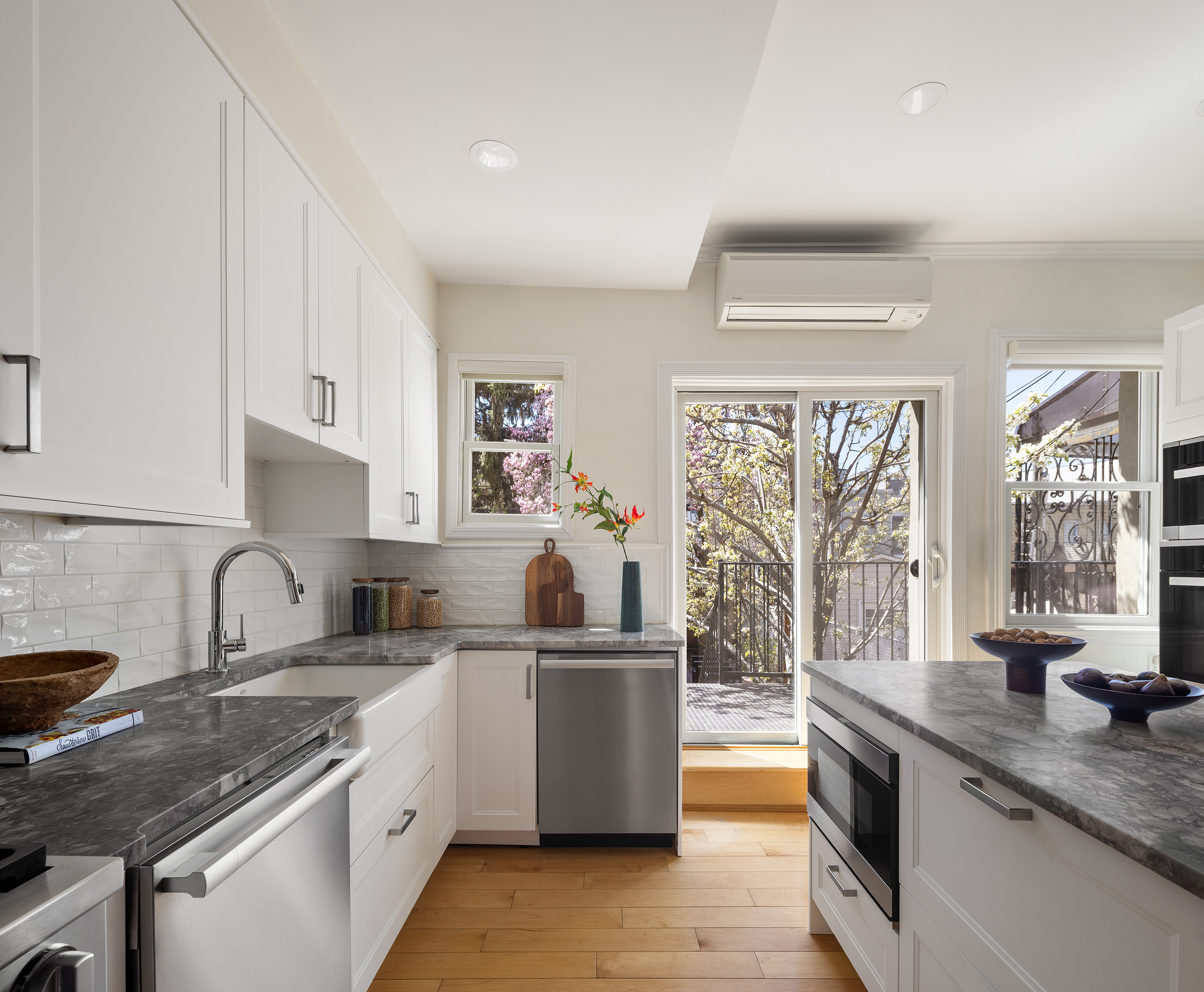342 20th Street Brooklyn, NY 11215 - Photo 6 of 23