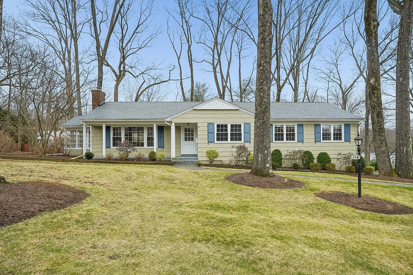 $800,000 | 119 Cambridge Drive, Berkeley Heights, NJ 07922