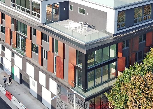 $3,596,935 | 480 Degraw Street, Unit PHA | Carroll Gardens