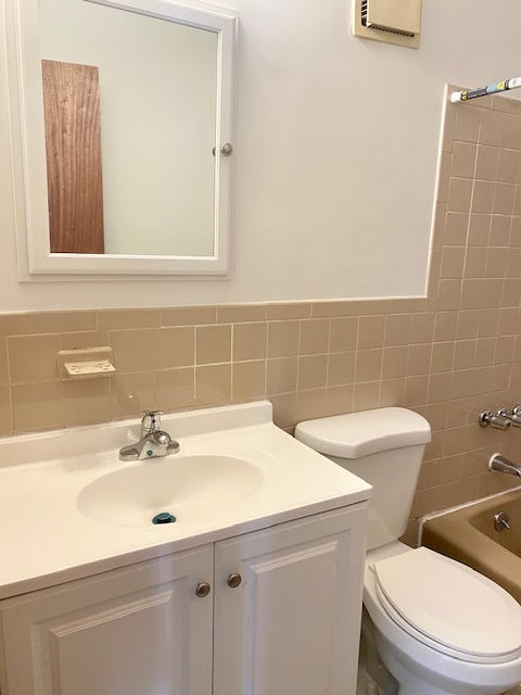 37-12 74th Street, Unit 3R Queens, NY 11372 - Photo 4 of 4