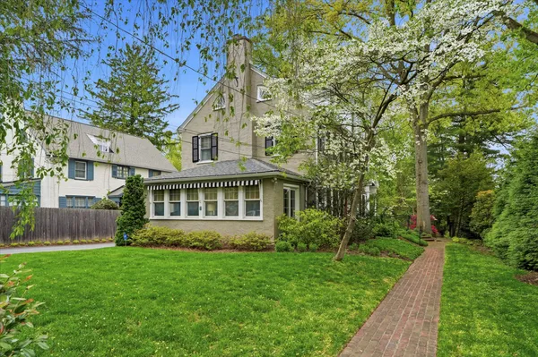 $1,395,000 | 7 Farm Road, Wayne, PA 19087