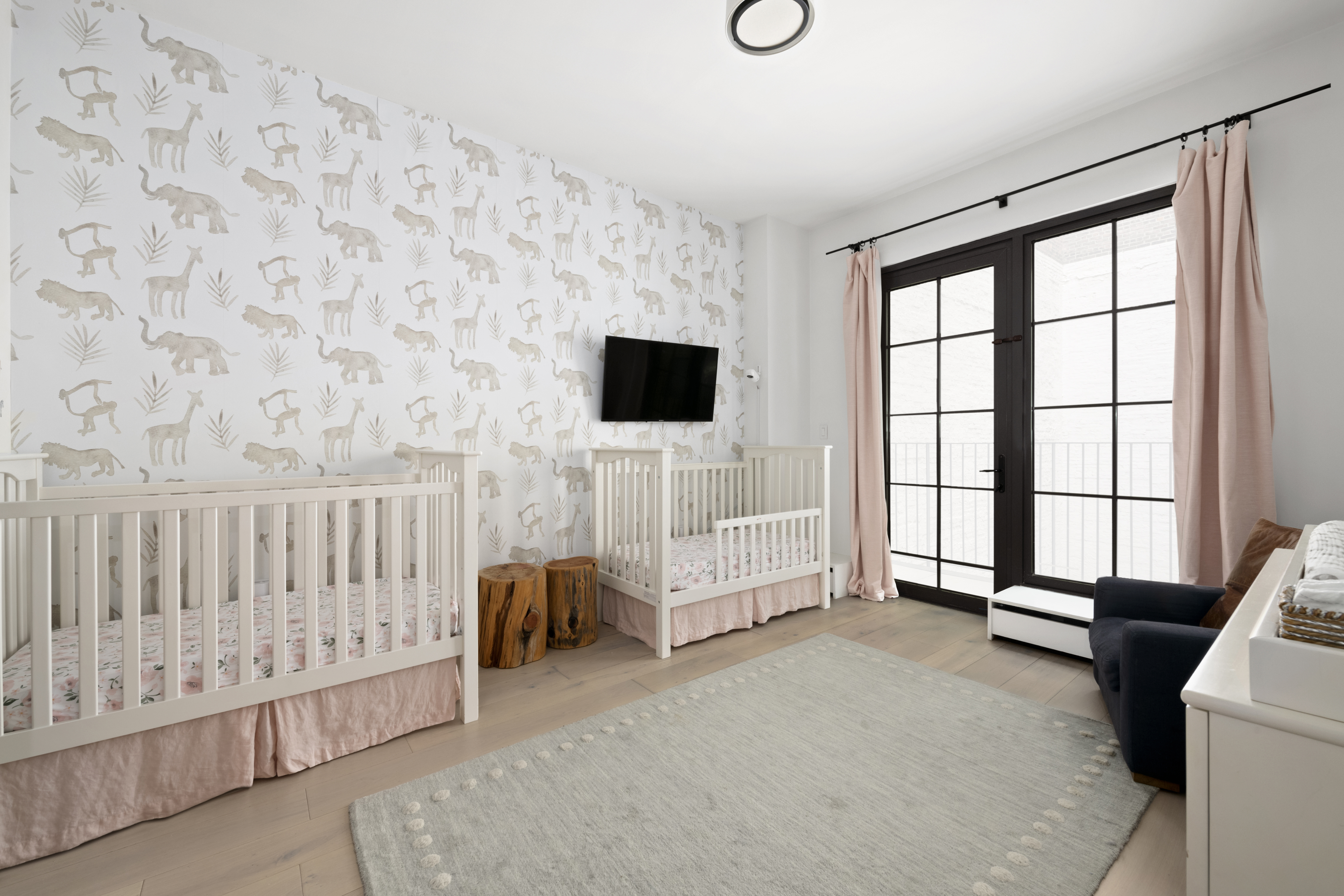 225 West 17th Street, Unit 6B Manhattan, NY 10011 - Photo 7 of 11 a view of a livingroom with furniture