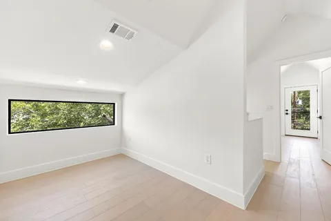 $1,275,000 | 2201 East 16th Street, Austin, TX 78702