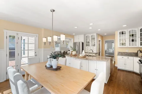 $2,300,000 | 921 Court Way, San Diego, CA 92103