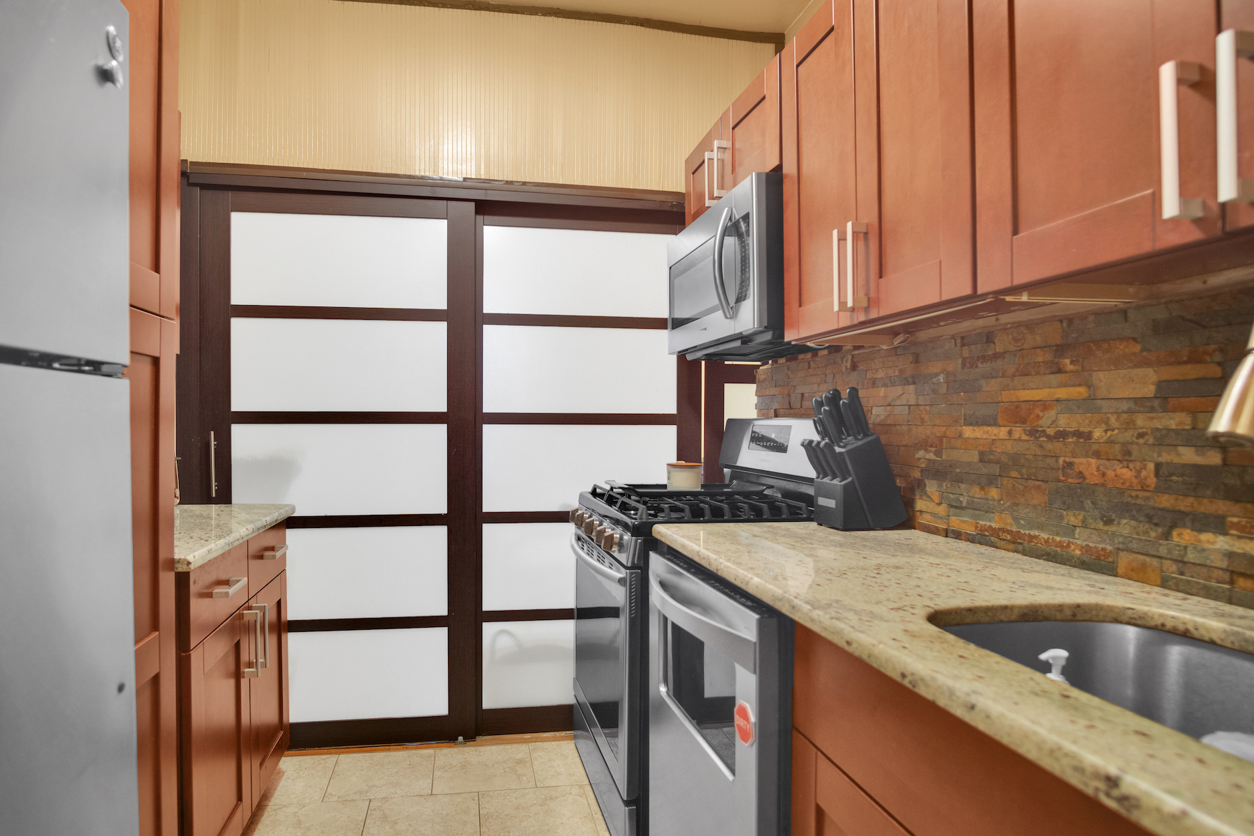 2166 Bronx Park East, Unit 1B Bronx, NY 10462 - Photo 4 of 8