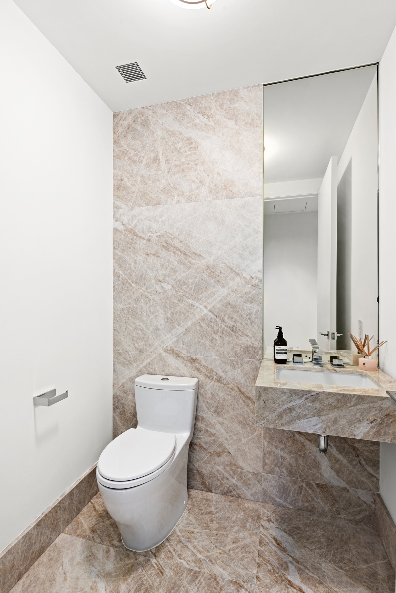 15 Hudson Yards, Unit 78F Manhattan, NY 10001 - Photo 10 of 11