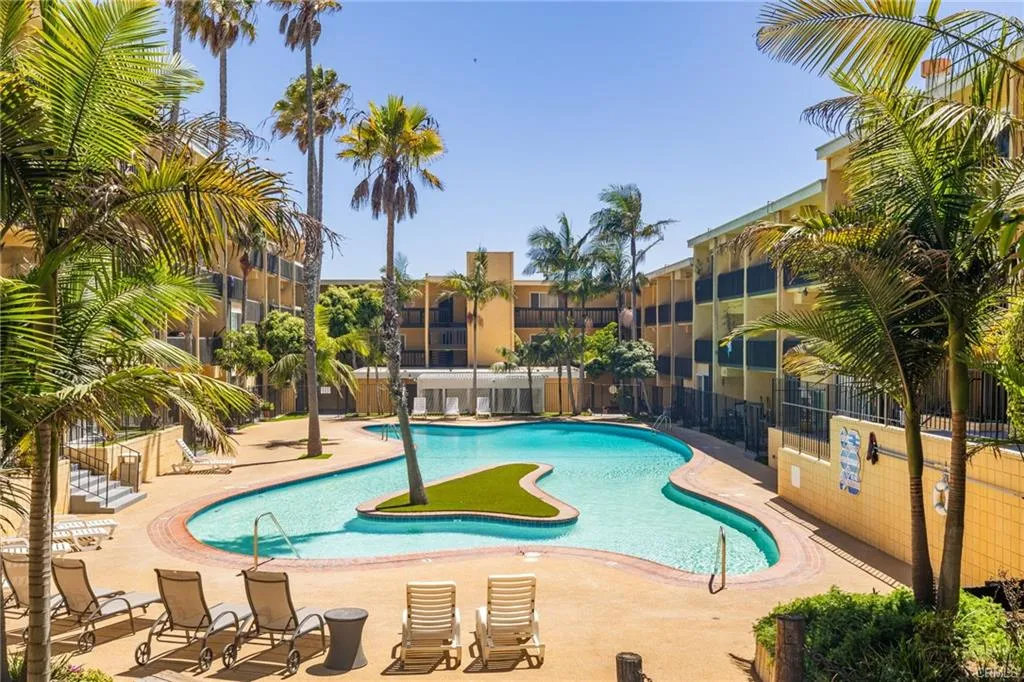 $650,000 | 770 West Imperial Avenue, Unit 60, El Segundo, CA 90245