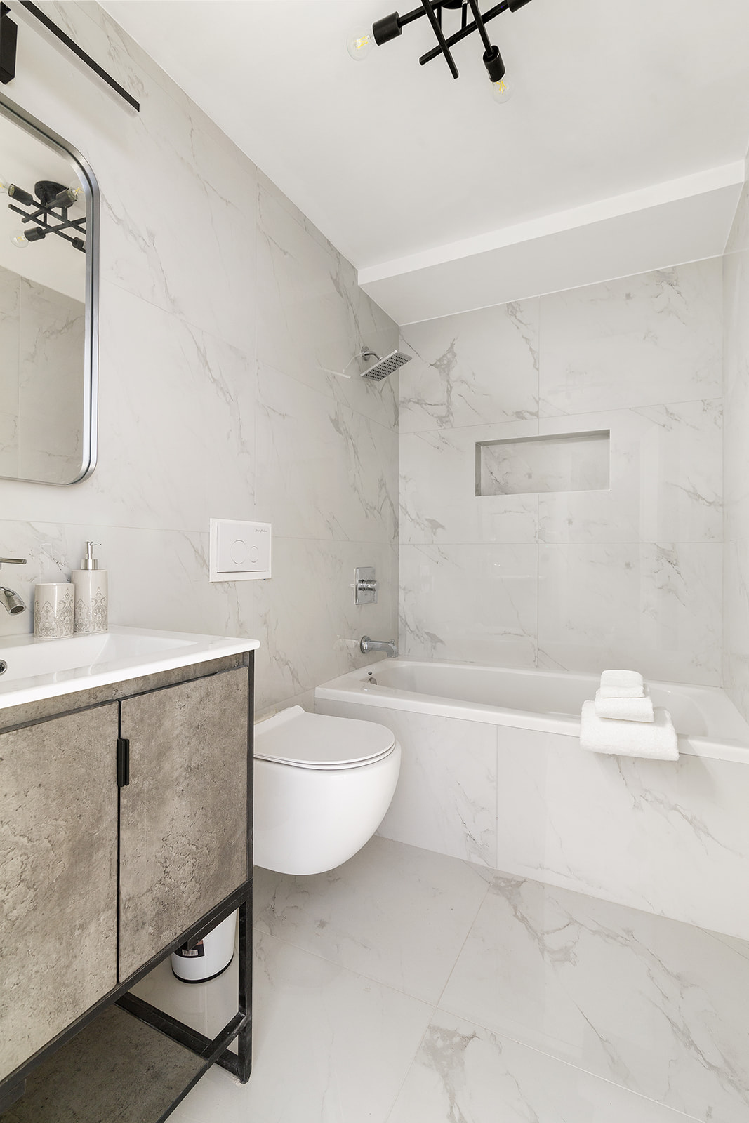 576 Lexington Avenue Brooklyn, NY 11221 - Photo 9 of 13