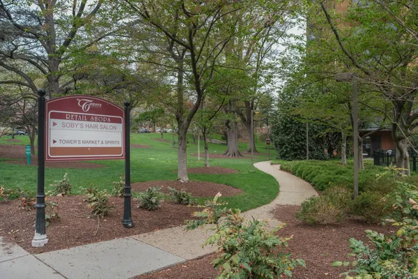 $5,100 | 4201 Cathedral Avenue Northwest, Unit 114W, Washington, DC 20016