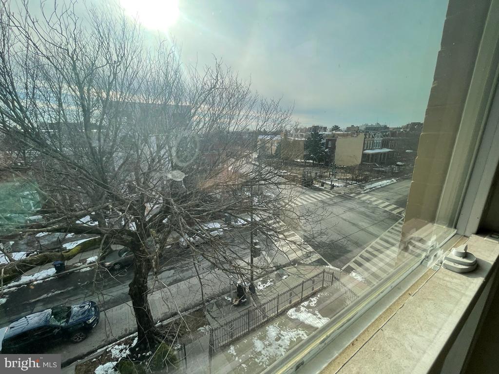 1033 Park Road Northwest, Unit 6 Washington, DC 20010 - Photo 22 of 38 a view of a balcony with an outdoor space