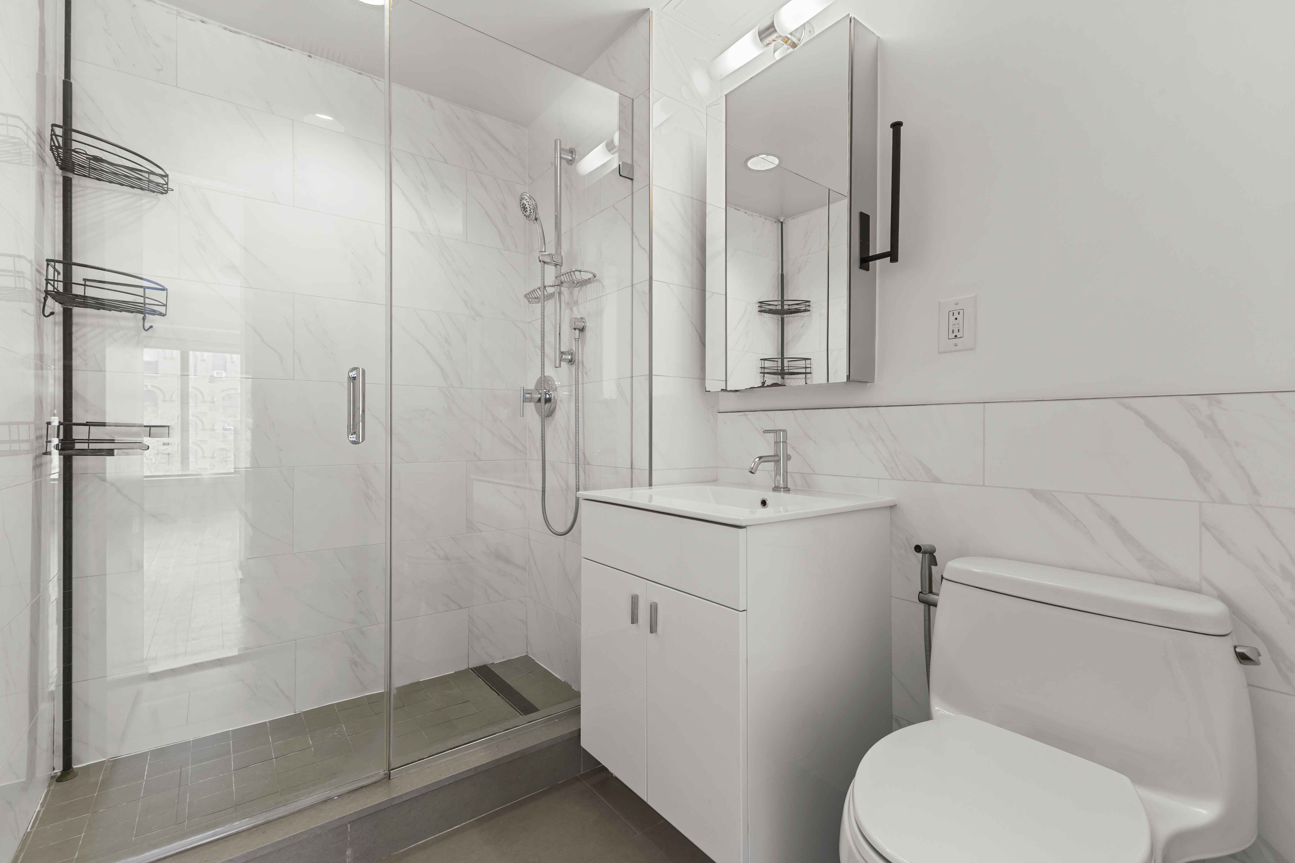 171 West 131st Street, Unit 411 Manhattan, NY 10027 - Photo 8 of 14