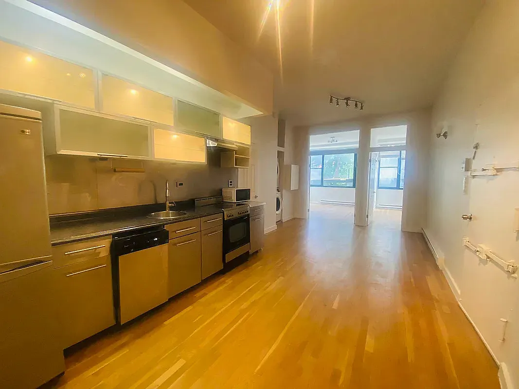 102 West 29th Street, Unit 2 Manhattan, NY 10001 - Photo 17 of 21