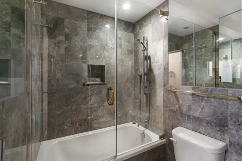 $2,000,000 | 309 East 49th Street, Unit 2B3B | Midtown East