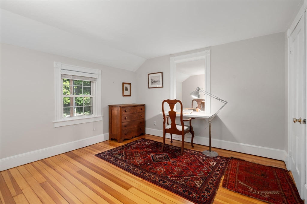 8 Avon Road Wellesley, MA 02482 - Photo 18 of 28