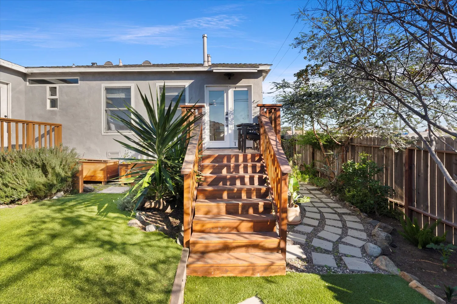 $969,995 | 10253 South 4th Avenue, Inglewood, CA 90303