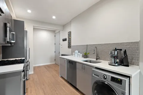 $575,000 | 1178 Greene Avenue, Unit 4F | Bushwick