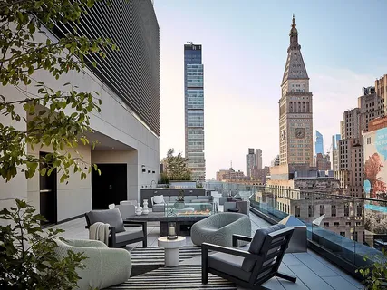 $4,850,000 | 121 East 22nd Street, Unit N1702 | Gramercy
