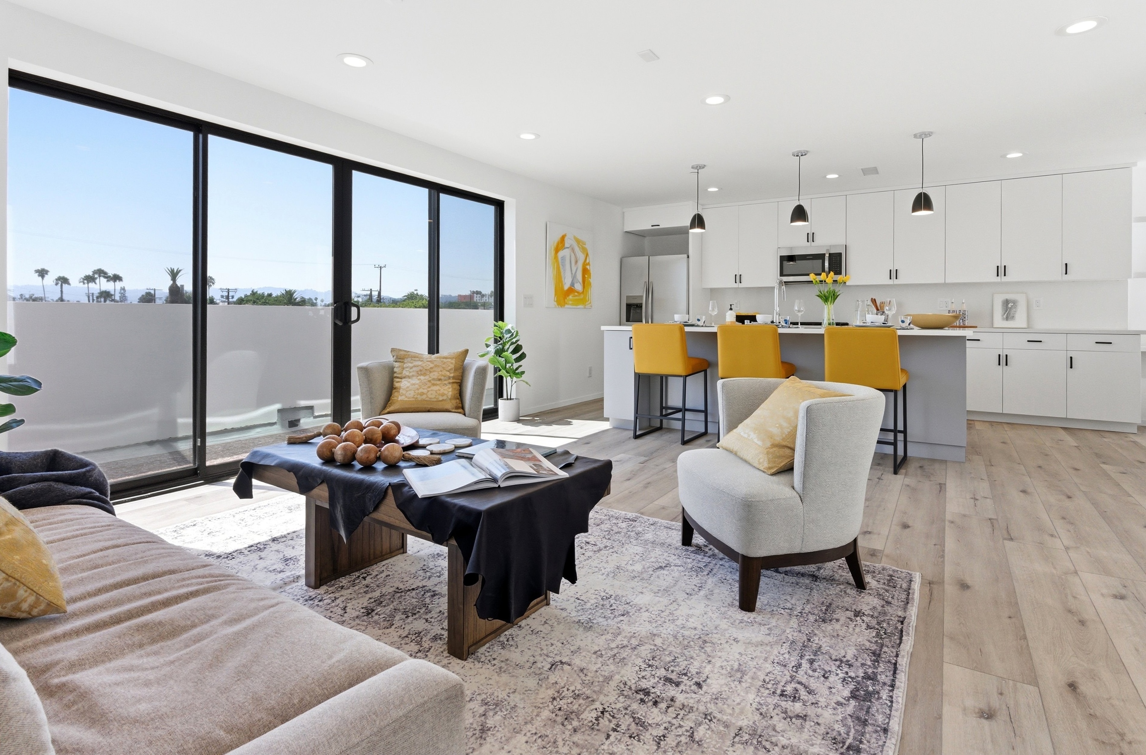 4138 Normal Avenue Los Angeles, CA 90029 - Photo 4 of 35