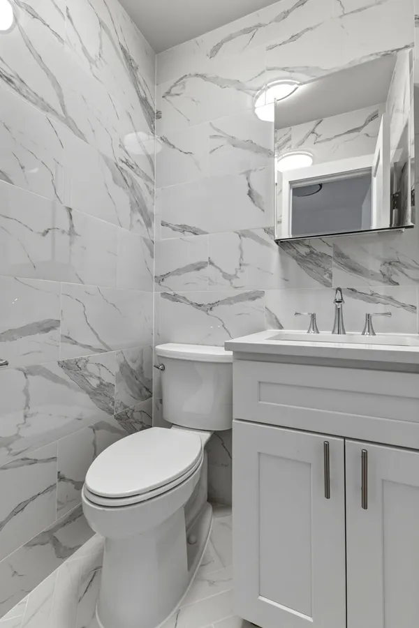 $1,075,000 | 400 East 54th Street, Unit 24E | Sutton Place