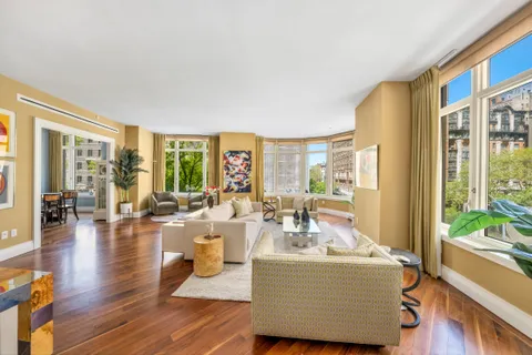 $7,250,000 | 2150 Broadway, Unit 4A | Upper West Side