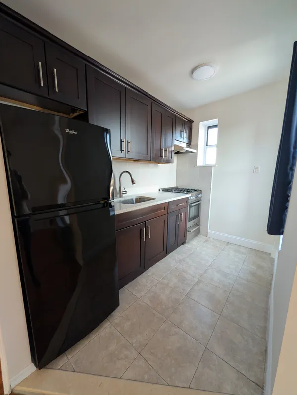 $2,450 | 443 Hicks Street, Unit 6H | Cobble Hill