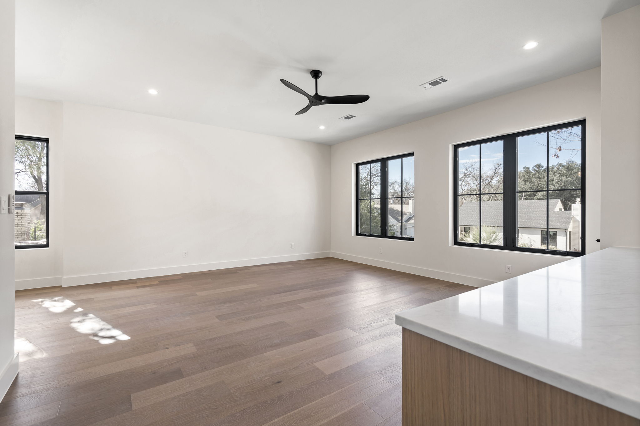 4230 Concho Street Dallas, TX 75206 - Photo 19 of 35