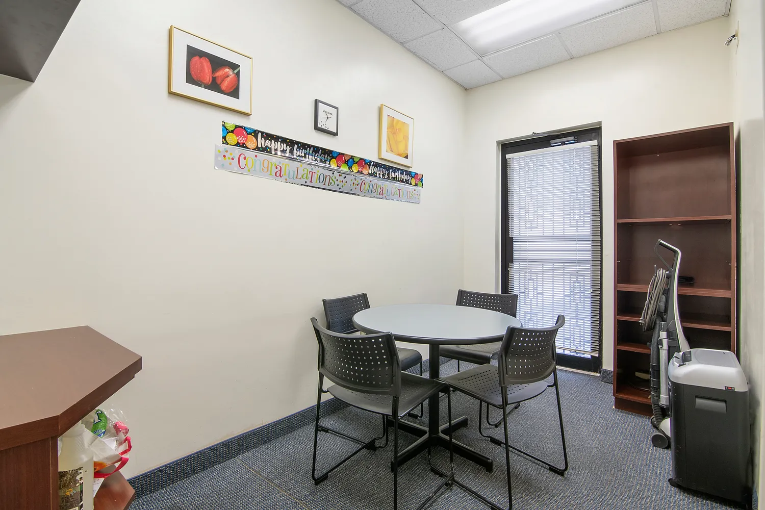 a view of a livingroom with furniture and window