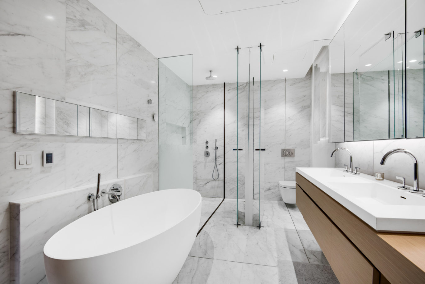 565 Broome Street, Unit S8C Manhattan, NY 10013 - Photo 14 of 24 a bathroom with a bathtub and a sink