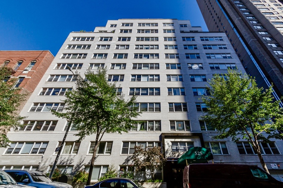 525 East 82nd Street, Unit 12E Manhattan, NY 10028 - Photo 27 of 29 front view of a building