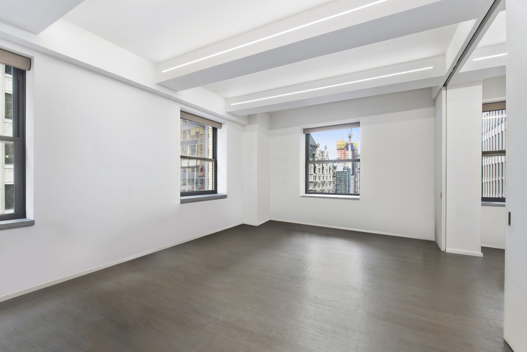 20 Pine Street, Unit 2704 Manhattan, NY 10005 - Photo 2 of 8