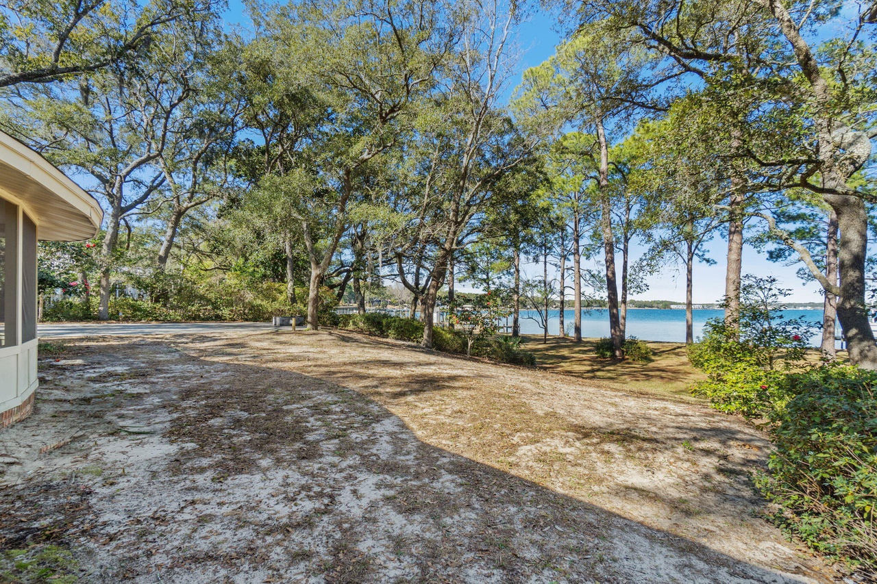 164 Grandview Avenue Valparaiso, FL 32580 - Photo 31 of 75