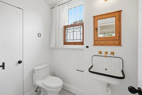 $1,775,000 | 1925 North Wayne Street, Arlington, VA 22201